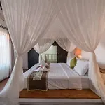 Balinese Luxury Amisha Villa: 4Br In Seminyak