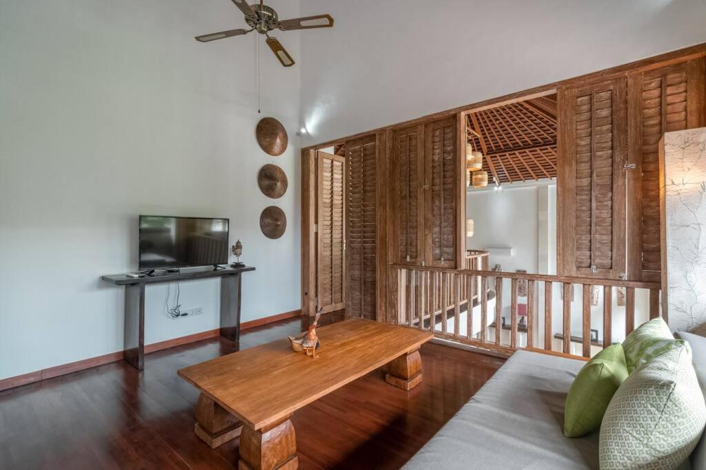 Balinese Luxury Amisha Villa: 4br In *