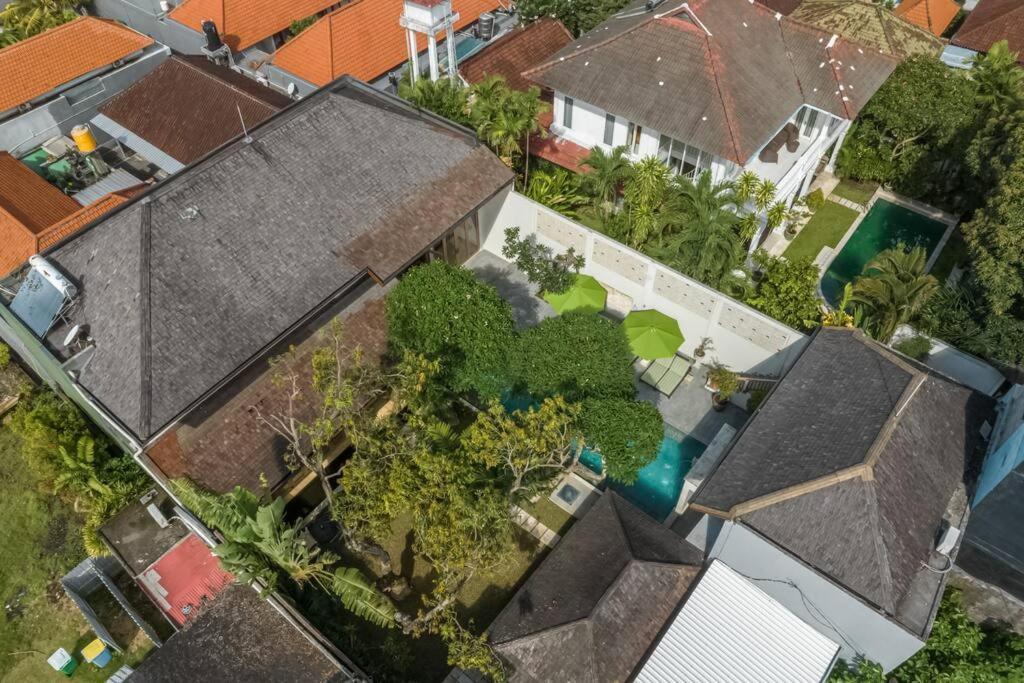 Balinese Luxury Amisha Villa: 4br In