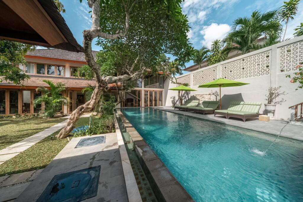 Villa Balinese Luxury Amisha Villa: 4br In Seminyak (Bali)