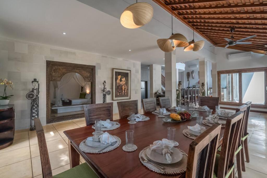 Balinese Luxury Amisha Villa: 4br In * Seminyak (Bali)