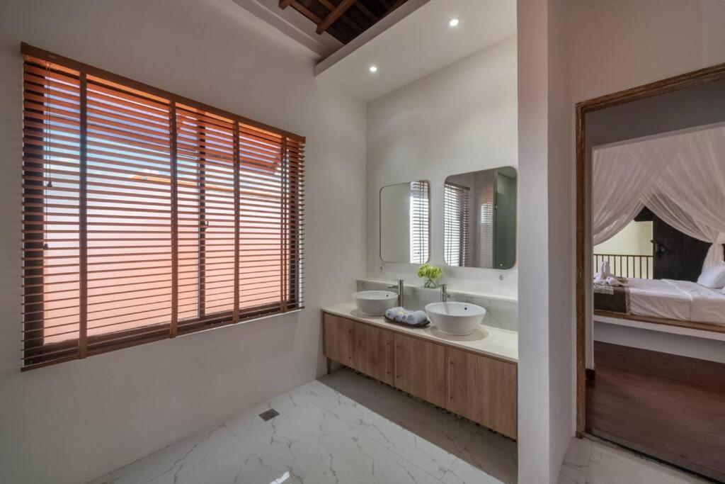 Villa Balinese Luxury Amisha Villa: 4br In *